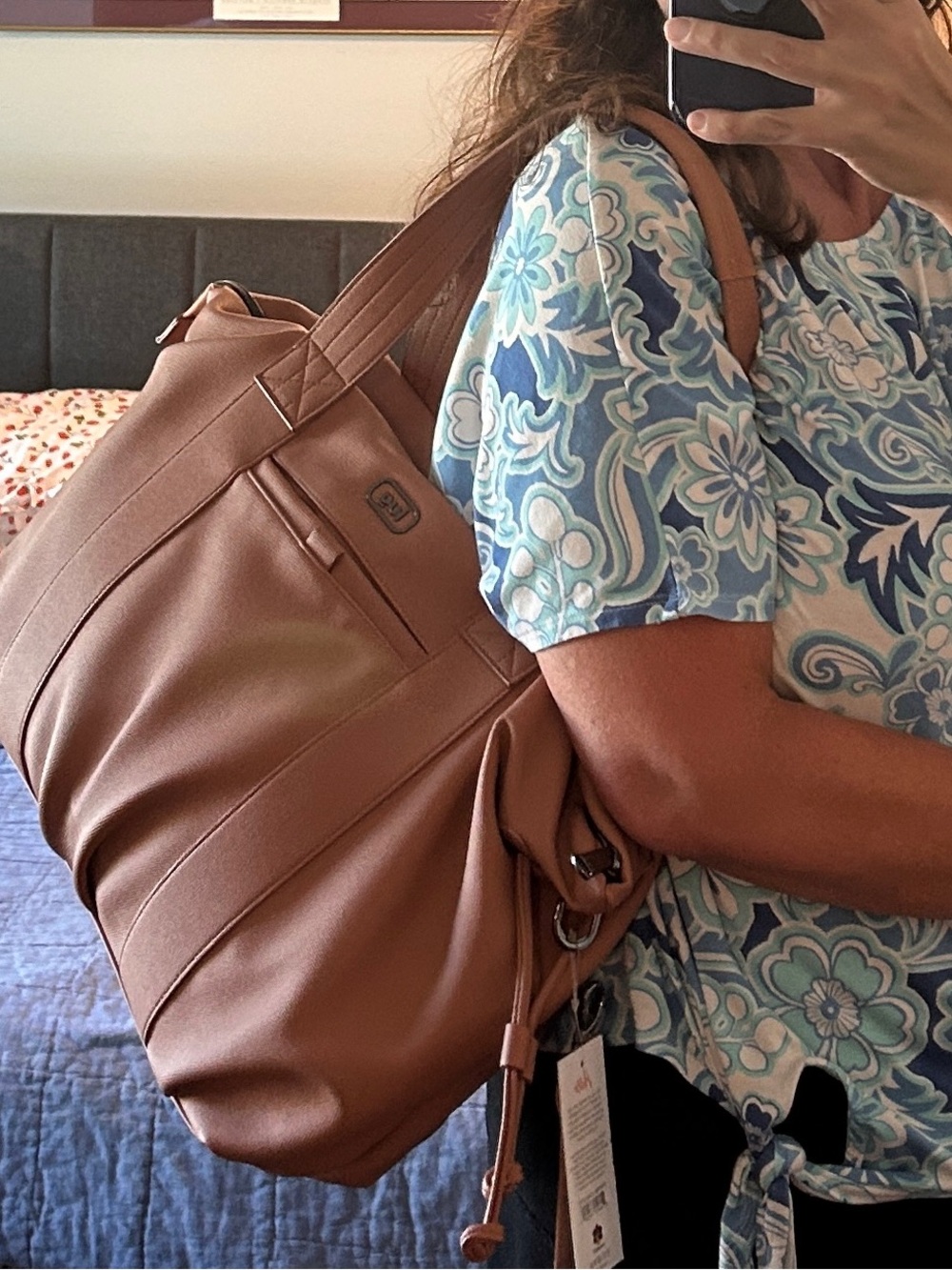 LUG Light Pink Leather-Look Tote Bag with Removable Strap Piper - Picture 11 of 13